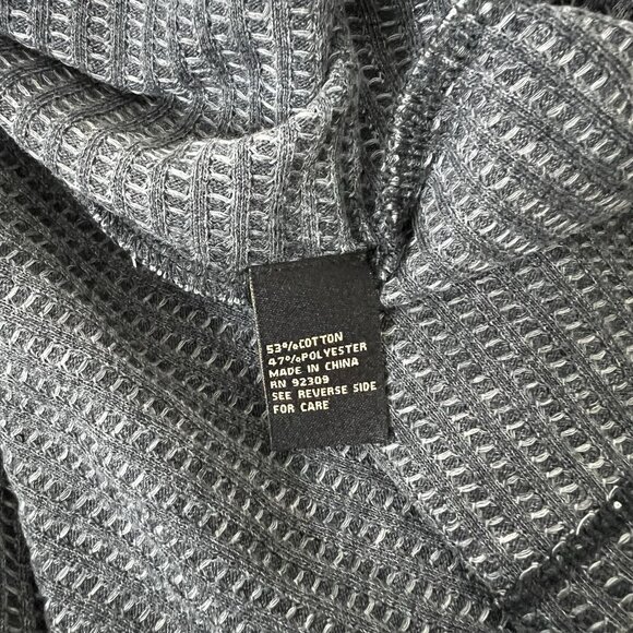 DG2 Diane Gilman Top Size Medium Waffle Knit Skirted Sharkbite Asymmetrical Hem - Picture 6 of 8